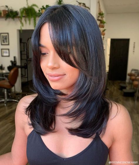 Haircuts For Medium Length Hair, Layered Haircuts For Medium Hair, Medium Layered Haircuts, Medium Length Hair With Layers, Hairstyles For Layered Hair, Haircuts For Medium Hair, Haircuts Straight Hair, Mid Length Hair, Wedding Hairstyles For Long Hair