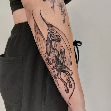 Detailed Harry Potter Tattoos, Hogwarts Legacy Tattoo, Luna Lovegood Tattoo, Thestral Tattoo, Slytherin Tattoo, Legacy Tattoo, Harry Potter Tattoo Sleeve, Pet Portrait Tattoos, Us Tattoo