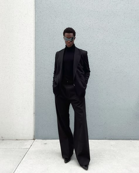 Wisdom Kaye (@wisdm) posted on Instagram • Jan 14, 2022 at 4:46pm UTC Peter Pan Kostüm, Formal Fits, All Black Suit, Black Outfit Men, Black Suit Men, 30th Party, Pants Outfit Men, Prom Inspo, Outfits Hombre