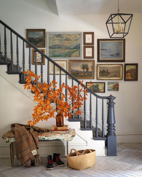 Staircase wall decor