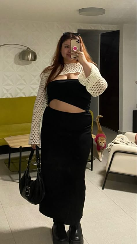 Mid Size Clubbing Outfits, Plus Size Aesthetic Outfits Edgy, Acubi Plus Size, Acubi Fashion Plus Size, Curvy Club Outfits, Plus Size Clubbing Outfits, Clubbing Outfits Plus Size, Outfits Cumpleaños, Club Outfit Plus Size