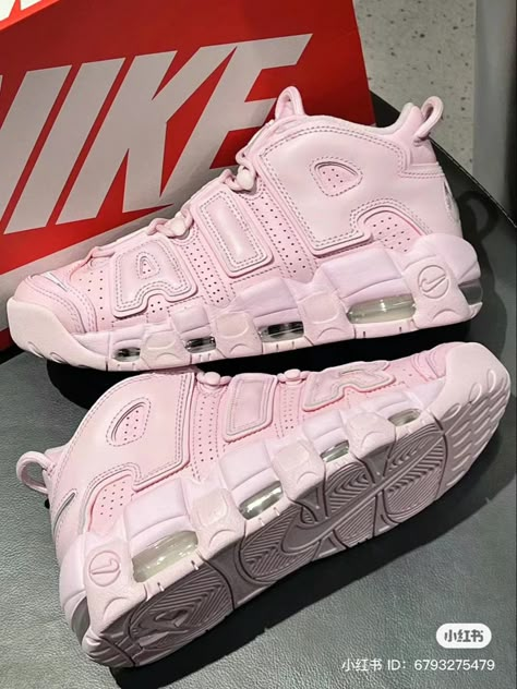 Nike Air More Uptempo Outfit, Nike Air Uptempo, Nike Air More Uptempo, Nike Air More, Rare Sneakers, Trendy Shoes Sneakers, Pretty Shoes Sneakers, Fresh Shoes, Cute Nikes