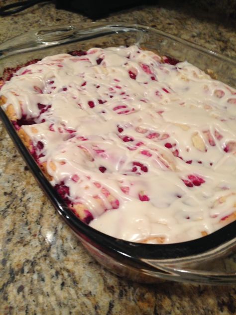 The Christensen Capers: Royal Raspberry Cake Apple Raspberry Cake, Desserts Using Raspberries, Fresh Raspberry Desserts, 9x13 Desserts, Raspberry Desserts Easy, Raspberry Garden, Raspberry Recipes Dessert, Raspberry Coffee Cakes, Raspberry Pie Filling