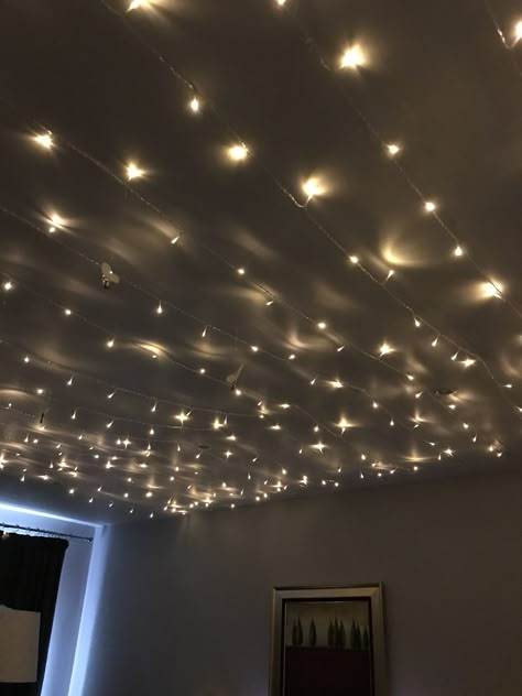 Fairy Lights On Bedroom Ceiling, Room Illumination Ideas, Lights Decoration Ideas, Bedroom Fairy Lights Ceiling, Bedroom Hanging Lights Room Decor, Twinkle Lights Bedroom Ceiling, Bedroom Decor Ideas Lights, Lights In Bedroom Hanging On Wall, Lights To Put In Your Room