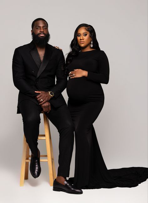 Black Themed Maternity Shoot, Unique Maternity Shoot Ideas Fun, Black And Gold Maternity Shoot, Men’s Maternity Photo Outfits, Maternity Photos Black Couples, Black Love Maternity Shoot, Maternity Photo Shoot Ideas Couples Fall, At Home Maternity Shoot Diy Couple, Formal Maternity Pictures