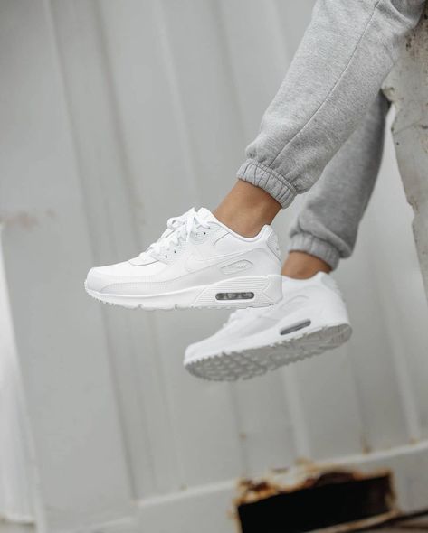 White Air Max 90 Outfit Woman, White Nike Air Max Outfit, Nike Air Max Women Outfit, Air Max 90 Outfit Woman, Nike Air Max Outfits, Air Max 90 Outfit Mens, Air Max Outfits, Nike Air Max 90 Women Outfit, Air Max 90 Outfit