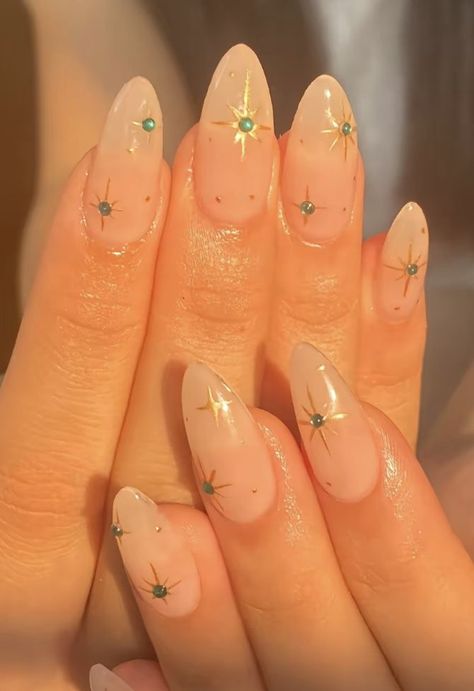 Simple Gel Nail Designs With Gems, Indian Skin Nails, Minimalist Christmas Nails Almond, Nail Designs Christmas Simple, Gem Christmas Nails, Star Nail Inspo Acrylic, Dark Nails With Gems, Minimalist Birthday Nails, Gel Almond Nails Ideas