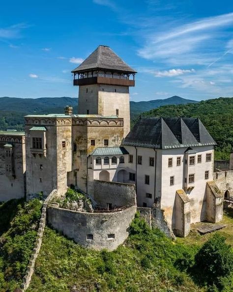 Abandoned places in the world | Trenčín Castle, perched high above the town of Trenčín in Slovakia, is a fascinating historical landmark with roots stretching back to Roman times | Facebook Castles Of The World, Stretching Back, Root Stretch, Famous Legends, Rocky Hill, Historical Monuments, Places In The World, Historical Landmarks, 11th Century