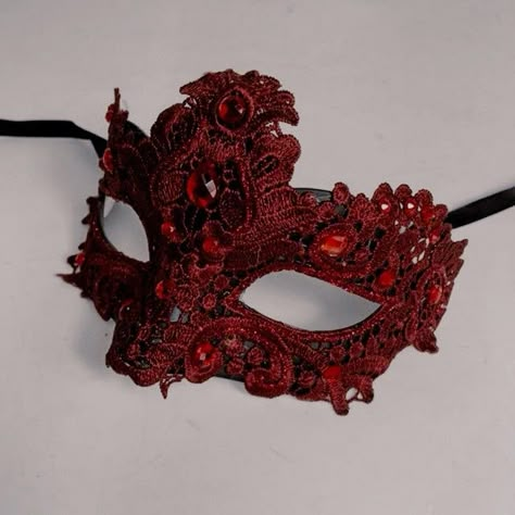 Red And Black Masquerade Mask, Masquerade Mask Aesthetic, Red Mask Masquerade, Red Masquerade Mask, Caraval Aesthetic, Scarlett Dragna, Red Masquerade, School Dance Outfits, Mascarade Ball