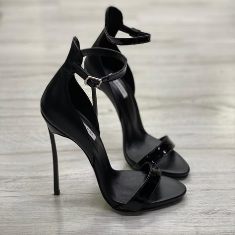 Platform Heel Boots, Kasut Tumit Tinggi, High Heel Sandals Platform, Shoes For Wedding, Pretty Heels, Fancy Heels, Dr Shoes, Cute Shoes Heels, Shoes Heels Classy