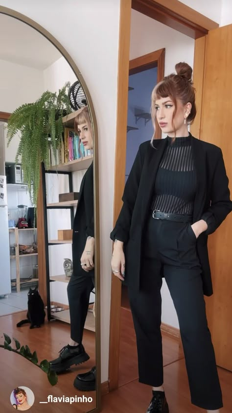 Edgy Smart Outfit, Smart Casual Goth Outfit, Black Outfits Classy Plus Size, Business Casual Edgy Chic, Intellectual Aesthetic Outfit, Alternative Business Professional Outfits, Corporate Edgy Work Outfits, Dark Feminine Business Casual, Alternative Fashion Office