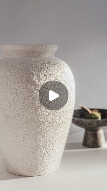 Zara Home Vase, Vase Upcycling, Diy Painted Vases, Diy Vases, Ceramic Texture, Rustic Vase, Diy Ceramic, Painted Vases, Diy Vase