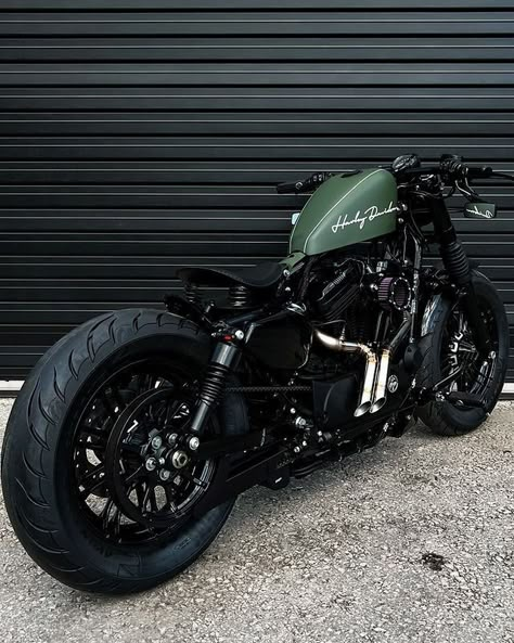 Bikes Harley Davidson, Harley Davidson 48 Bobber, Hardly Davidson Bikes, Harley Bikes Motorcycles, Harley Davidson Iron 883 Custom, Harley 48 Custom, Iron 883 Custom, Bikes Aesthetic, Harley Davidson Bobber