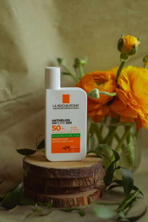 La Roche-Posay Anthelios line is one of the hottest suncare lines in the beauty industry. When I saw that LRP sells UVMune 400 in Europe, I had to order La Roche-Posay Anthelios UVMune 400 Oil Control Fluid SPF50+ since it's free from niacinamide - an ingredient that many people search for, but if you've got sensitive skin just like I do, it might cause you more problems than you expect. Is La Roche-Posay Anthelios UVMune 400 Oil Control Fluid SPF50+ your next sunscreen? La Roche Posay Sunscreen Anthelios, La Roche Posay Anthelios Uvmune 400, Laroche Posay Sunscreen, La Roche Posay Aesthetic, Laroche Posay Skincare, La Roche Posay Skincare, La Roche Posay Sunscreen, Italian Souvenirs, Laroche Posay