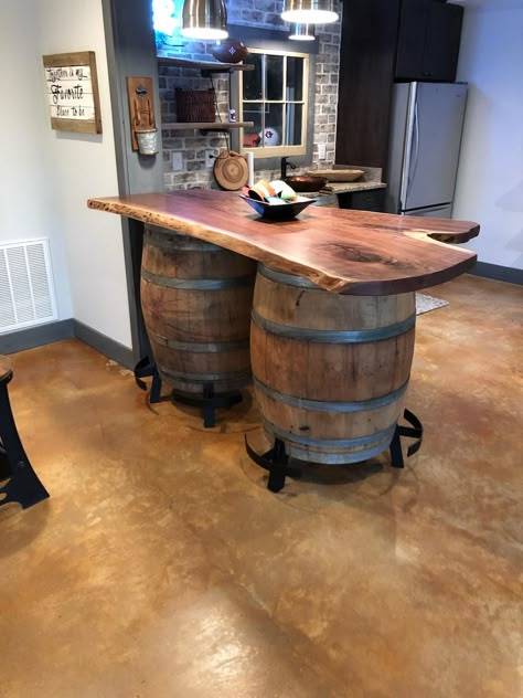 Single Slab Walnut live edge bar top on top of whiskey barrels Wine Barrel Ideas, Live Edge Bar Top, Deco Cinema, Whiskey Barrel Bar, Whiskey Barrel Table, Wine Barrel Bar, Live Edge Bar, Wine Barrel Table, Barrel Ideas