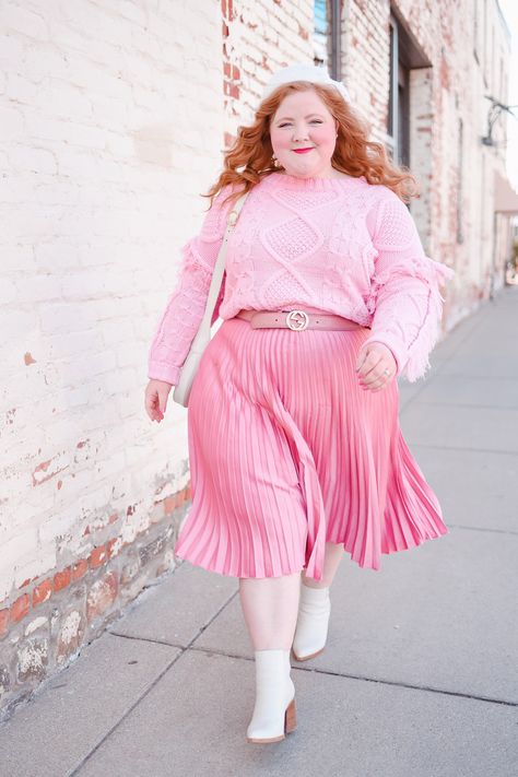 A Pretty in Pink Outfit for the Spring Transition - With Wonder and Whimsy Barbiecore Aesthetic Outfit Plus Size, Plus Size Unique Fashion, Romantic Pink Outfit, Plus Pink Outfits, Casual Girly Outfits Plus Size, Funky Feminine Style, Pink Outfits Midsize, Feminine Style Plus Size, Barbiecore Plus Size