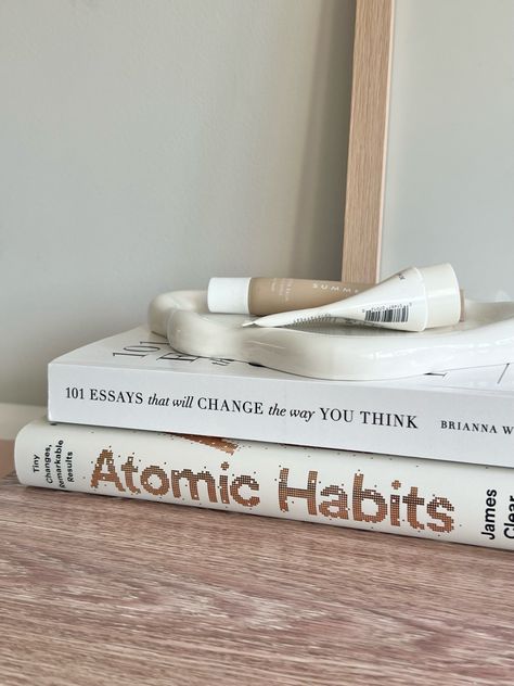 Reading Atomic Habits next 📖 This is your reminder that your success comes from your daily habits and routine 🤎 Our digital planners are the perfect way to stay on top of your daily routine, track habits, and tackle your to do lists. Habit Tracking Aesthetic, The Productivity Method, Wellness Habits Aesthetic, Daily Habits Aesthetic, Daily Aesthetic Routine, Daily Productive Routine, Atomic Habits Aesthetic, Good Habits Aesthetic, Productive Girl Era