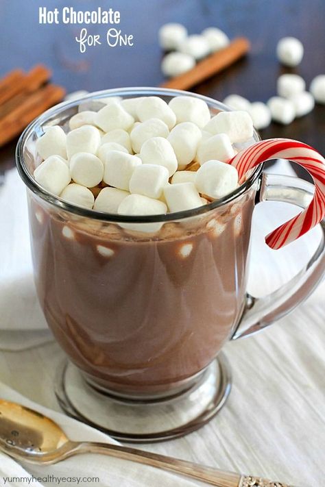 Hot Chocolate For One, Oatmeal Granola Bars, Diy Hot Chocolate, Delicious Hot Chocolate, Homemade Hot Chocolate, Chocolate Recipe, Chocolate Caliente, Hot Chocolate Bars, Hot Chocolate Recipes