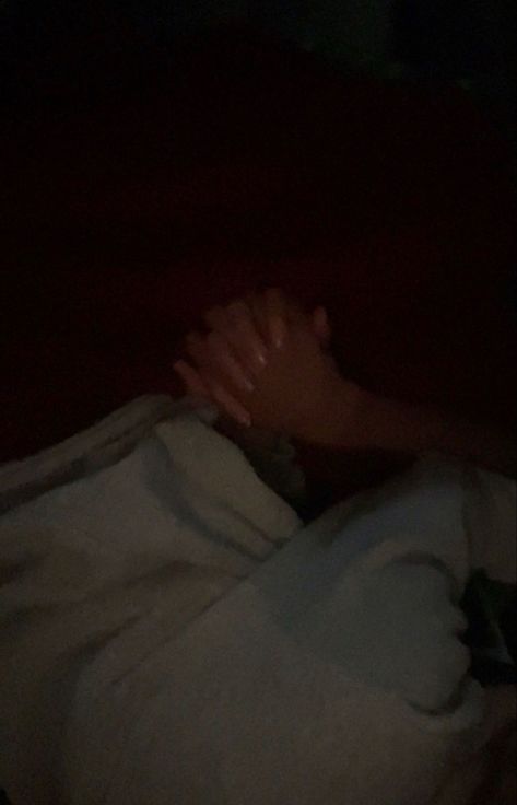 Holding Hands Girlfriends, Holding Hands In Bed, Boyfriend And Girlfriend Holding Hands, Boy And Girl Hand Holding Snaps Real, Cute Couple Pics Holding Hands, Holding Hands Couple Snapchat Night, Holding Hands Aesthetic Couple Blurry, Couples Hold Hands, Boy And Girl Hand Holding Snaps