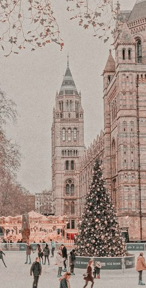 London Wallpaper, Collage Mural, Christmas Dreaming, Christmas Wallpaper Backgrounds, Christmas Aesthetic Wallpaper, Xmas Wallpaper, Christmas Collage, Christmas Phone Wallpaper, Cute Christmas Wallpaper