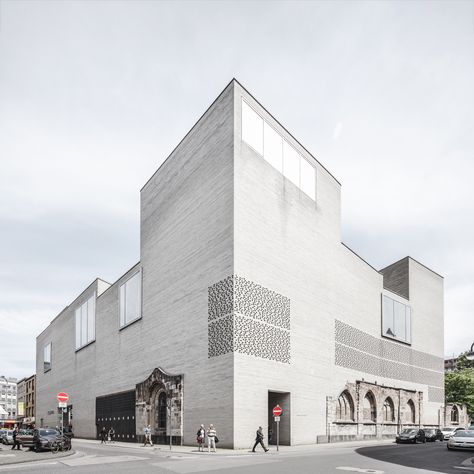 Kolumba Museum, Peter Zumthor Architecture, Gothic Images, Exhibition Room, Peter Zumthor, Awesome Architecture, Gothic Church, Koln, Famous Architects