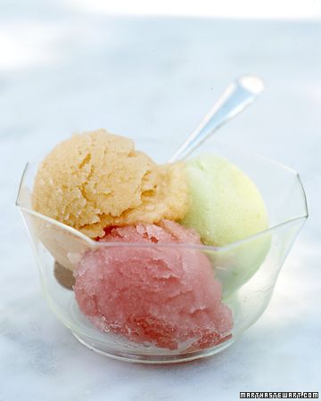 Easy Melon Sorbet Melon Sorbet, Homemade Sorbet, Melon Recipes, Granitas, Fruit Sorbet, Sorbet Recipes, Easy Summer Desserts, Homemade Ice, Lemon Drop