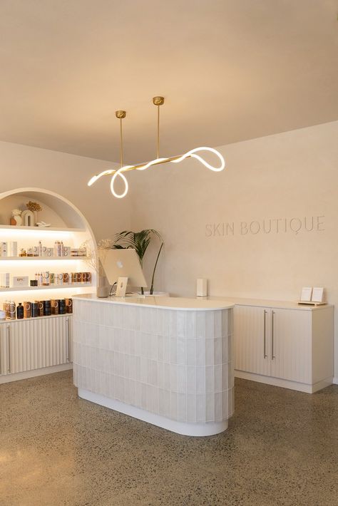 Skin Boutique / Reveal — Shelley Ferguson Studio | Interior Designer Salon Colour Ideas, Med Spa Design Reception Areas, Salon Boutique Ideas Interior Design, Japandi Reception, Beauty Salon Reception Area, Organic Reception Desk, Beauty Spa Design, Hairsalon Inspiration, Reception Desk Ideas