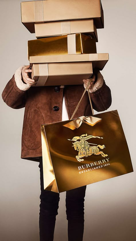 Fashion Christmas Campaign, Christmas Campaign Fashion, Burberry Christmas, Brown Packaging, Christmas Campaign, 2014 Christmas, Clothing Packaging, Holiday Campaign, Christmas Shoot