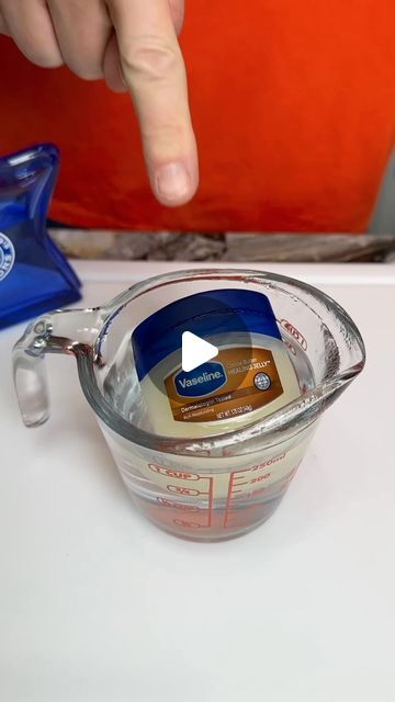 Useful Hacks For Home, Cool Life Hacks Videos, Food Saver Hacks, House Hacks Diy, Life Hacks Videos, Easy Life Hacks, 100 Life Hacks, Hacks For Home, Kitchen Life Hacks