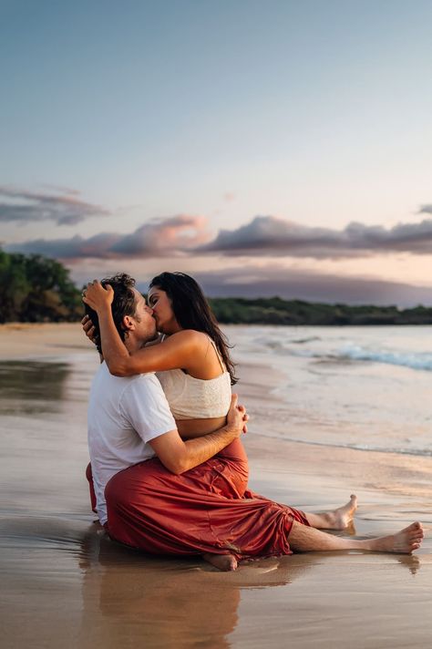 Honeymoon Scene, Island Couple, Waikoloa Hawaii, Engagement Photo Shoot Beach, Hawaii Photos, Sparrow Photography, Hawaii Engagement, Honeymoon Pictures, Badminton Sport