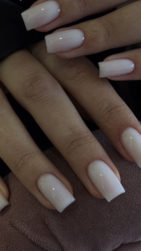 Cute Short Acrylic Nails Ideas Simple, White Shirt Square Nails, All White Square Nails, Opaque White Nails Acrylic, Chic Square Nails, Off White Square Nails, Square Nails Inspo Aesthetic, White Clean Nails, Medium Length Squoval Nails