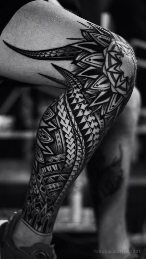 Totem Sleeve Tattoo, Men’s Side Tattoo, Men Calf Tattoo Ideas, Best Leg Tattoo Men, Best Leg Tattoo Men Design, Men’s Shoulder Tattoo, Mens Leg Tattoo Ideas, Geometric Leg Tattoo, Lower Leg Tattoos For Men