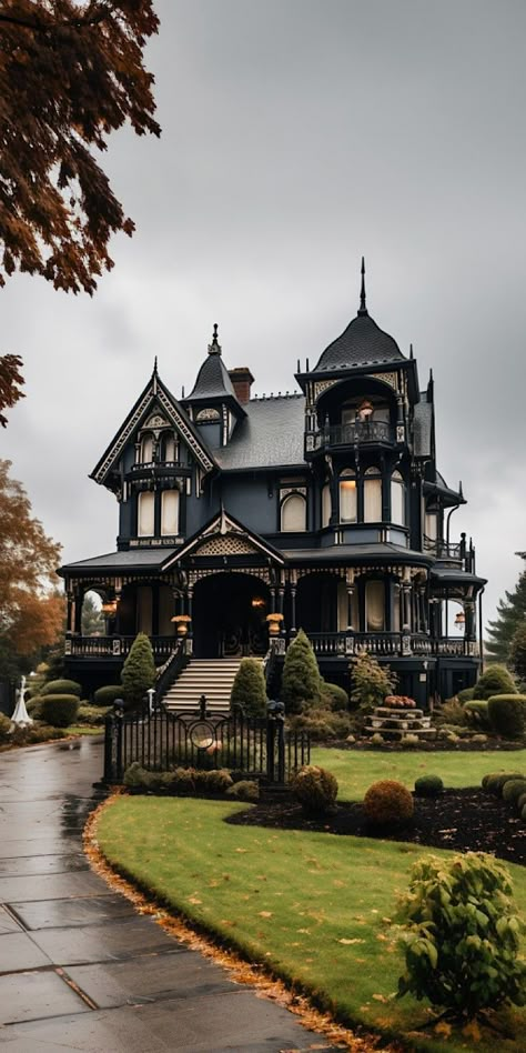 Modern Victorian House, Victorian Home Design, Gothic Homes, Victorian Exterior, Old Victorian Homes, Victorian Style House, Victorian Style Homes, Dream Life House, Victorian Mansions