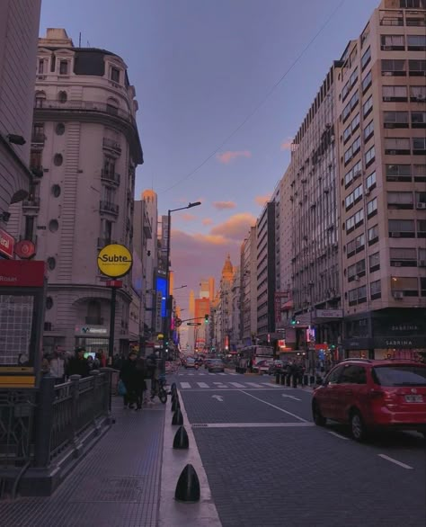 Evita Core, Los Angeles Aesthetic, Argentina Travel, Selfie Ideas Instagram, City Wallpaper, Star Lord, City Aesthetic, South American, Travel Aesthetic