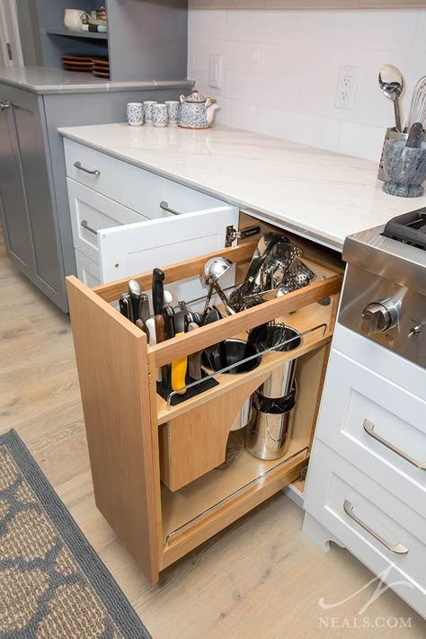 10 “Must Have” Accessories for Kitchen Cabinet Storage Kitchen Island Storage, Kitchen Cabinet Accessories, Kitchen Cabinet Layout, Kitchen Cupboard Designs, Florida Homes, Cabinet Accessories, Kitchen Cabinet Organization, Transitional Kitchen, Kitchen Cabinet Storage