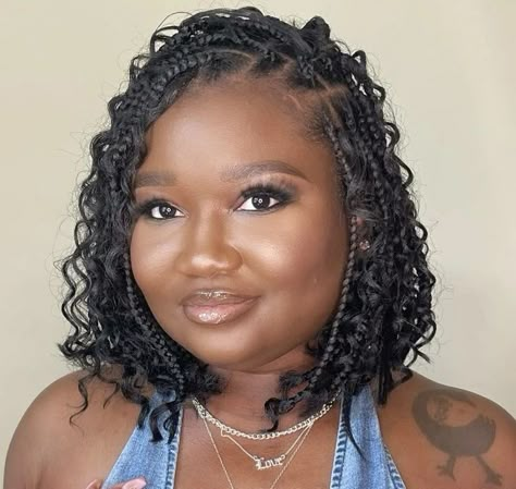 Box Bob Braids For Black Women, Bob Braid Styles Black Women, Braid Styles For Summer 2023, Crochet Braid Styles 2023, Braids In A Bob Style Black Women, Dreds Locs Black Women Crochet, Goddess Knotless Box Braids Short, Braided Crotchet Hairstyles For Black Women, Short Twistout Hairstyles