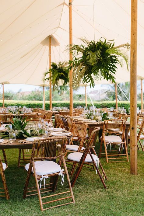 Green wedding theme and green wedding colors dominate this small wedding in Hawaii Mid Century Tropical, Small Wedding Reception, Green Wedding Theme, Wedding In Hawaii, Tropical Floral Arrangements, Wedding Venues Hawaii, Wedding Hawaii, Hawaii Wedding Photography, Tiki Style