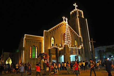 Simbang Gabi Christmas Philippines, 57 Chevy Drink, Christmas Philippines, Simbang Gabi, Christmas Photo Booth, Thermal Pants, What Time Is, Hair Color For Women, Basketball Pictures