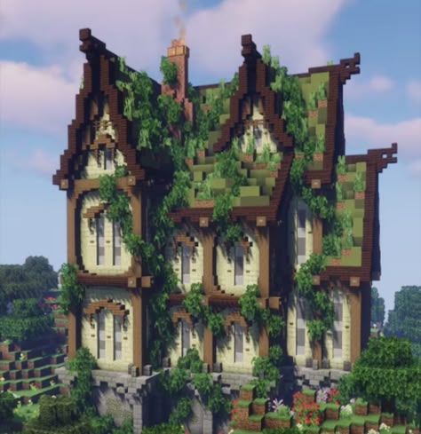 Minecraft Cottage With Greenhouse, Tudor Houses Minecraft, Moss Castle Minecraft, Mossy Castle Minecraft, Warped Minecraft House, Minecraft Medium House Ideas, Mideaval Minecraft House, Minecraft Spawnpoint Ideas, Medevial Minecraft Builds