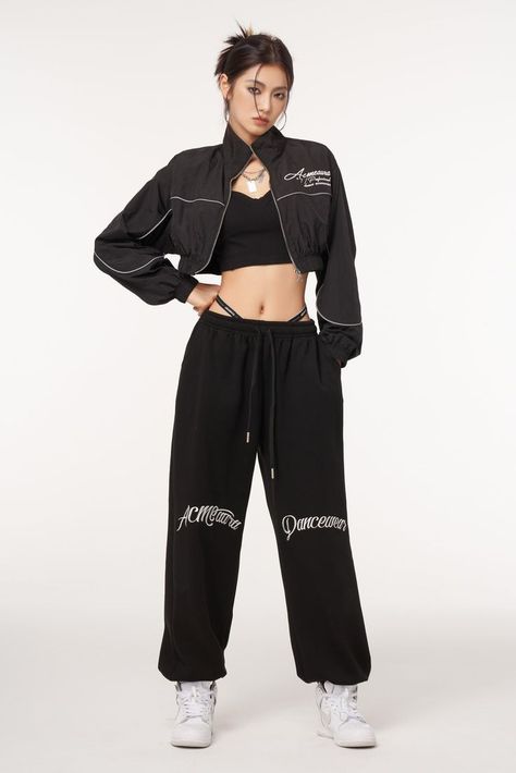 Black Hip Hop Outfit, Dancer Style Outfits Hip Hop, Dance Group Outfits Hip Hop, Dancer Outfits Hip Hop Street, All Black Dance Outfit, Hip Hop Costumes Dancers, Dance Style Outfits Hip Hop, Hip Hop Dance Outfits Women, Hip Hop Outfits For Women