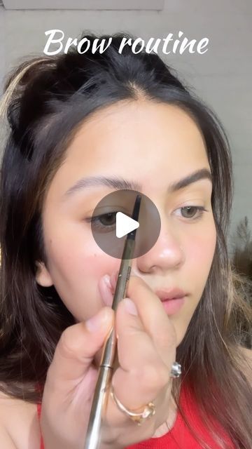 Neha Singh | Makeup Artist on Instagram: "Brow tutorial ✅ Products used: Brow wax @benefitindia  Brow pencil @officialswissbeauty  . . . . Follow @neh__artistry for more 🌸 . . . Brow tutorial, Eyebrows, makeup, makeup tutorial, Natural brows, Makeup tips, Brow shaping   #browshaping #eyebrowtutorial #makeuptutorial #makeupartist #fypage #fyp #trendingreels #makeuptips" Eyebrow Shaping Pencil, Dark Brown Eyebrows, Natural Eyebrow Makeup Tutorial, How To Do Soap Brows, How To Use Brow Soap, Eyebrow Pencil Tutorial, Brow Gel Tutorial, Brows Shaping, Brow Pencil