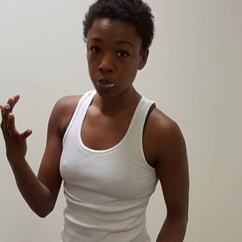 Poussey Oitnb Icon, Soso And Poussey, Samira Wiley Poussey, Poussey Washington, Style Androgyne, Wayward Daughters, Samira Wiley, Long Night, Types Of Women