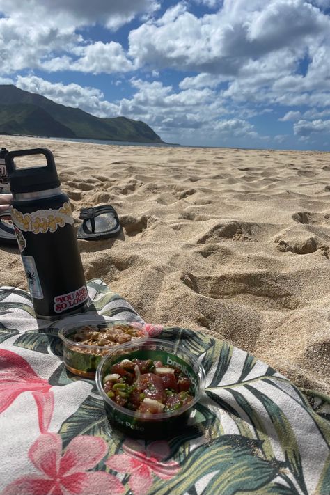 Hawaii Astethic Food, Marine Biology Aesthetic Hawaii, Hawaii Life Aesthetic Food, Hawaii Aesthetic Oahu, Hawaii Drinks Aesthetic, Uh Manoa, Hawaii Ocean, Aloha Collection, Beachy Aesthetic