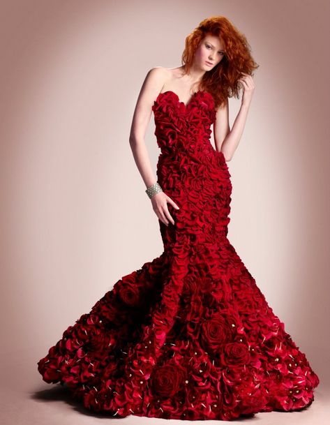 Red Evening Gowns, Valentines Day Dresses, Valentine Dress, Floral Wedding Dress, Special Dresses, Rose Dress, Wedding Dress Styles, Beautiful Gowns, Flower Dresses