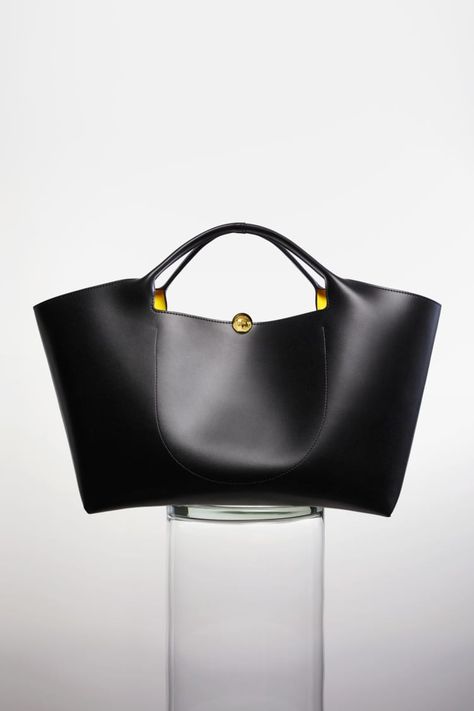 Minimalist Handbag, Modern Handbag, Luxury Tote Bags, Unique Handbag, Swag Bag, Kelly Bag, Handbag Heaven, Unique Bags, Gorgeous Bags