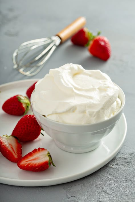 Recipes Using Whipping Cream, Diy Whipped Cream, Heavy Cream Recipes, Dairy Free Whipped Cream, Homemade Whipped Cream Recipe, Kari Ayam, Sweet Sauces, Recipes With Whipping Cream, Making Whipped Cream