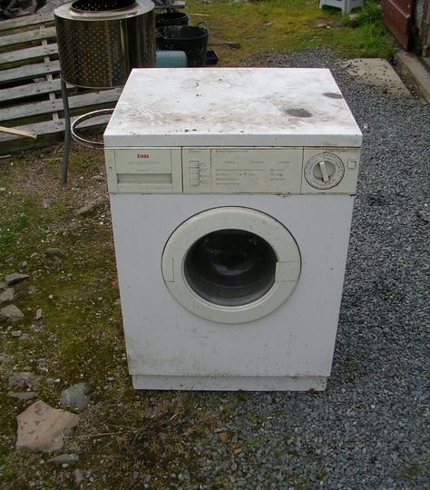 Is a junk washing machine really junk? Usefull materials for cool home builds from a dead washing machine. Sustained Investigation, Old Washing Machine, Recycled House, Top Load Washing Machine, Dry Garden, Rules And Regulations, Washer Machine, Clearing Clutter, Furniture Rehab