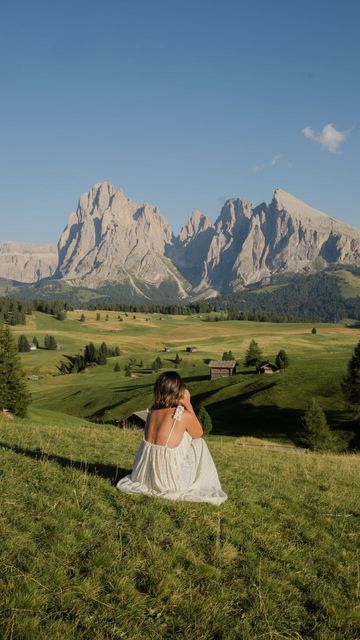 Sonia Mota 🕊 Slow travel on Instagram: "A place that will take your breath away 🐎🌿🏔️ 📍Alpe di Suisi. Save to visit on your next trip to the Dolomites, Italy. For what to do, where to stay and eat, check out my Dolomites Digital Travel Guide. - #alpedisiusi #italiandolomites #valgardenadolomites #dolomiti #italian_places #southtyrol #geisleralm #dolomites #dolomitiunesco #visititaly #southtyrol #altoadige #dolomitesitaly #dolomitiunesco #thedolomites #seiseralm #travelitaly" Italian Dolomites Aesthetic, Dolomites Summer, Traveling Mountains, Dolomites Photo Ideas, Dolomites Photoshoot, Travelling Photos, The Dolomites, Dolomites Outfit, The Dolomites Italy