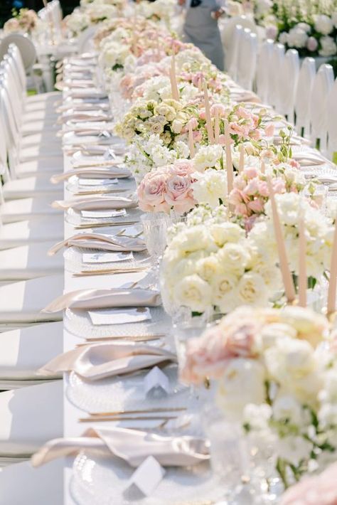 Pink And White Decorations Party Ideas, Pink Wedding Decor Ideas, Pink Table Decor Wedding, Pink And White Wedding Table Setting, Pink And White Tablescape, Classical Wedding Decor, White And Pastel Wedding, Pink And White Wedding Decorations, Pale Pink And White Wedding