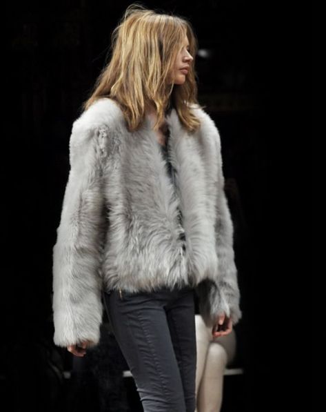 Everyone's Wearing: Grey Fur - Closetful of Clothes Grey Fur Jacket, Grey Fur Coat, Grey Fur, Fake Fur, Fur Coats, Winter Wear, Winter Style, Fashion Street, Jacket Outfits